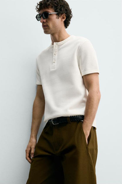 HENLEY T-SHIRT