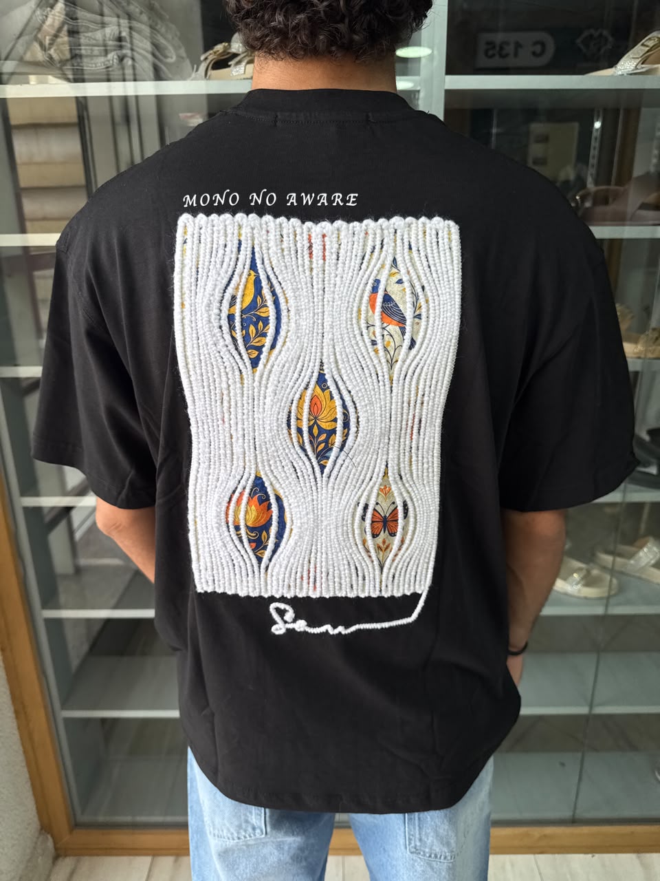 T-shirt oversize  MONO NO AWARE