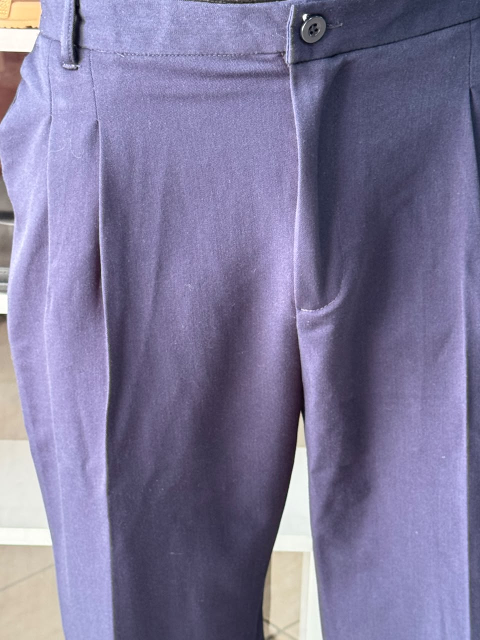 PLEATED WIDE LEG TROUSERS