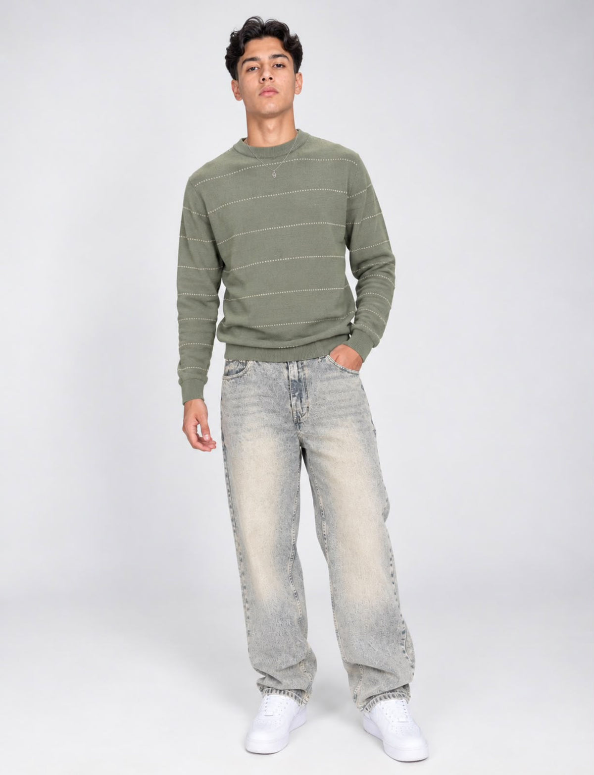 STRIPED SWEATER & RELAXED JWANS SET